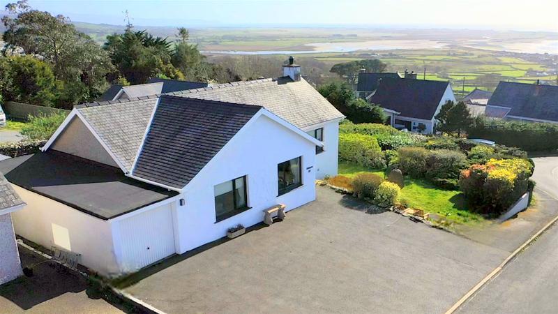 Swyn Y Grug, Pant Yr Onnen Estate, Llanfair